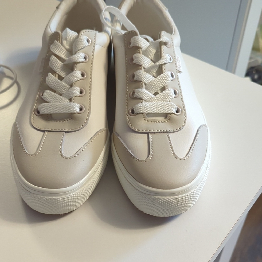 Keds Women's Sneakers in Cream and White